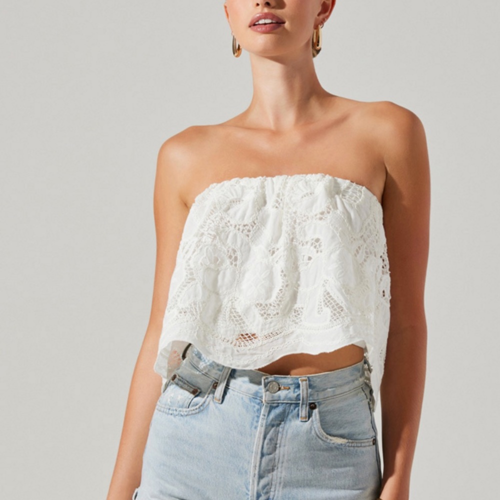 Astr White Strapless Crop Top